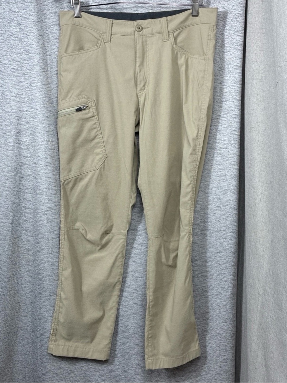 Eddie Bauer Rainier Tech Pants Mens Tan Khaki Straight Leg Outdoor Hiking 32x30